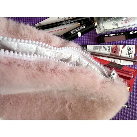 New Makeup Lot Revlon: Lip Liner, Mascara, Eyeshadow, eyeliner, lipstick, mist - Picture 6 of 6